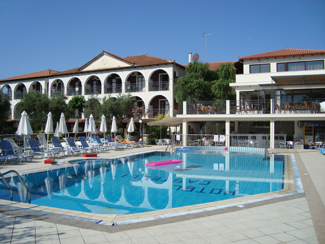 castelli hotel zante reviews